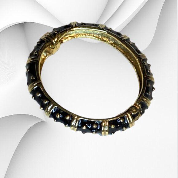 JEWELRY BUNDLE -- 17 Pieces, Necklaces, Cuffs, Bracelets, Hoop Earrings, Rings - Picture 7 of 16